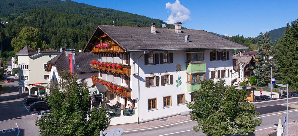Hotel Goldene Rose Monguelfo-Tesido / Welsberg-Taisten Exterior foto